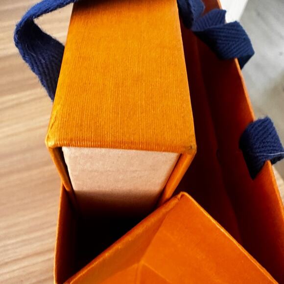 Authentic Louis Vuitton Graphite Key Pouch | new never used | 100% authentic - Picture 9 of 13